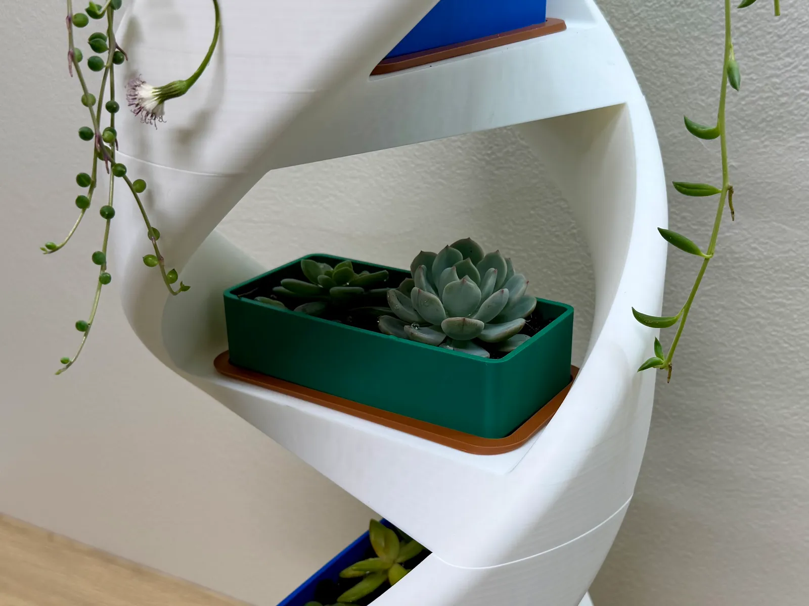 DNA植物种植塔 | 模块化微型菜园花盆
